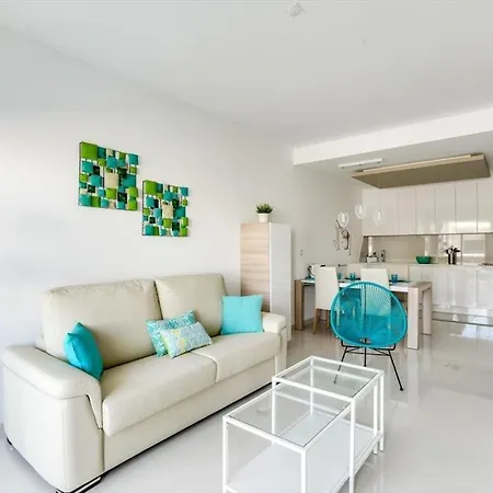 Claveles Apartment *